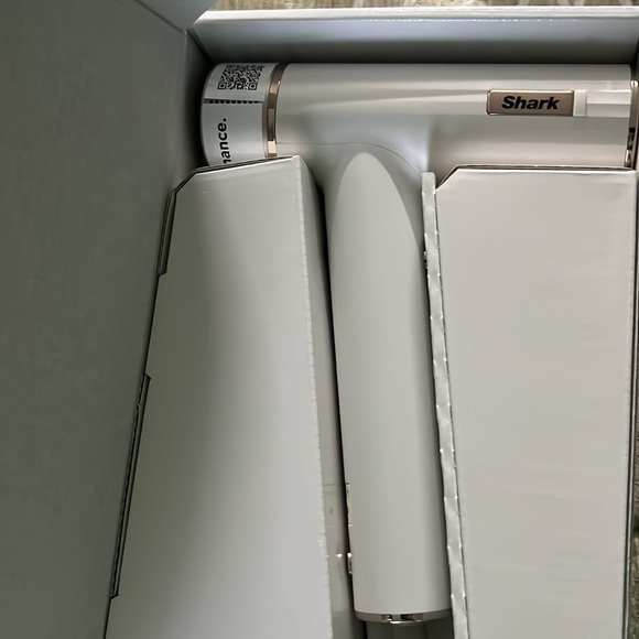 COPY - Brand new!! Just arrived 2 days ago. I can send the shipping and arrival… - Picture 2 of 4